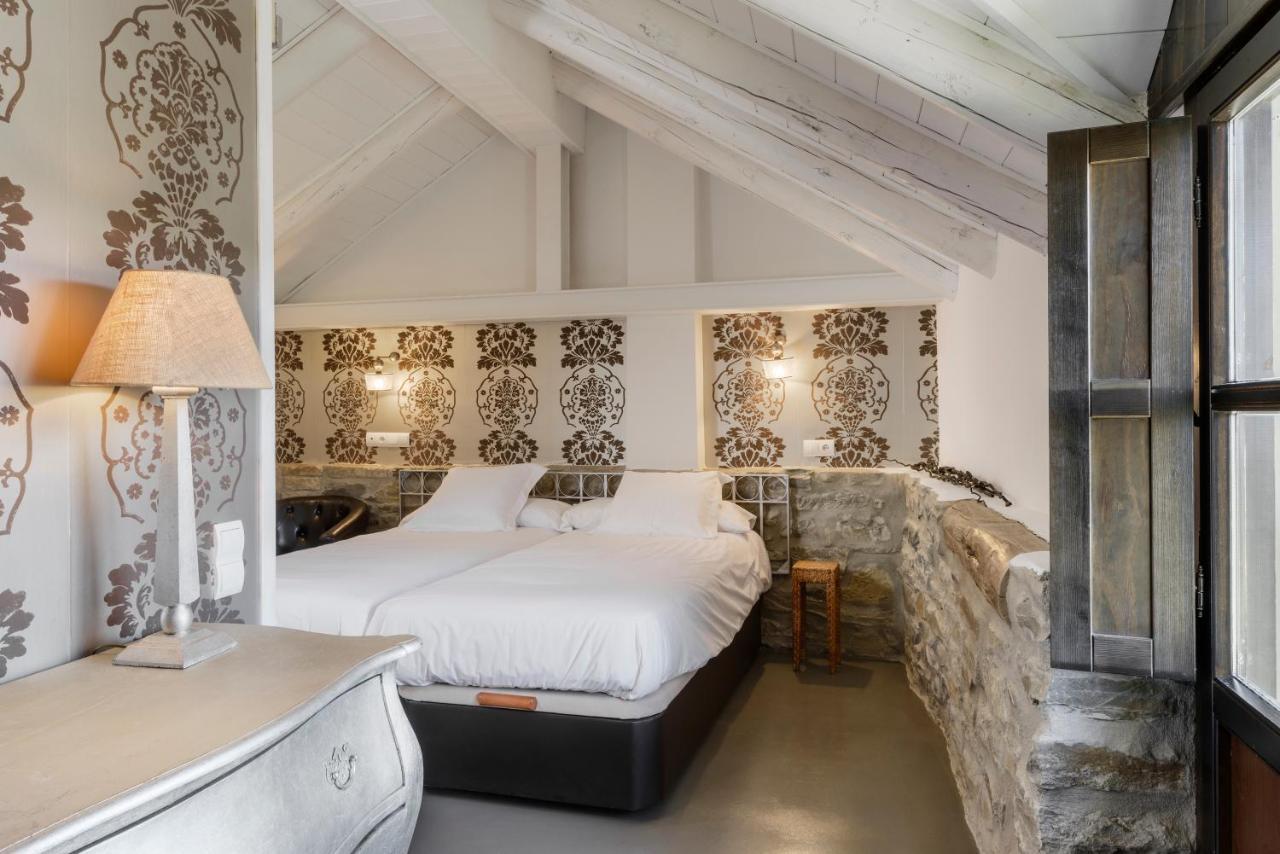 Casas Pirineos Apartment Sabinanigo Bagian luar foto